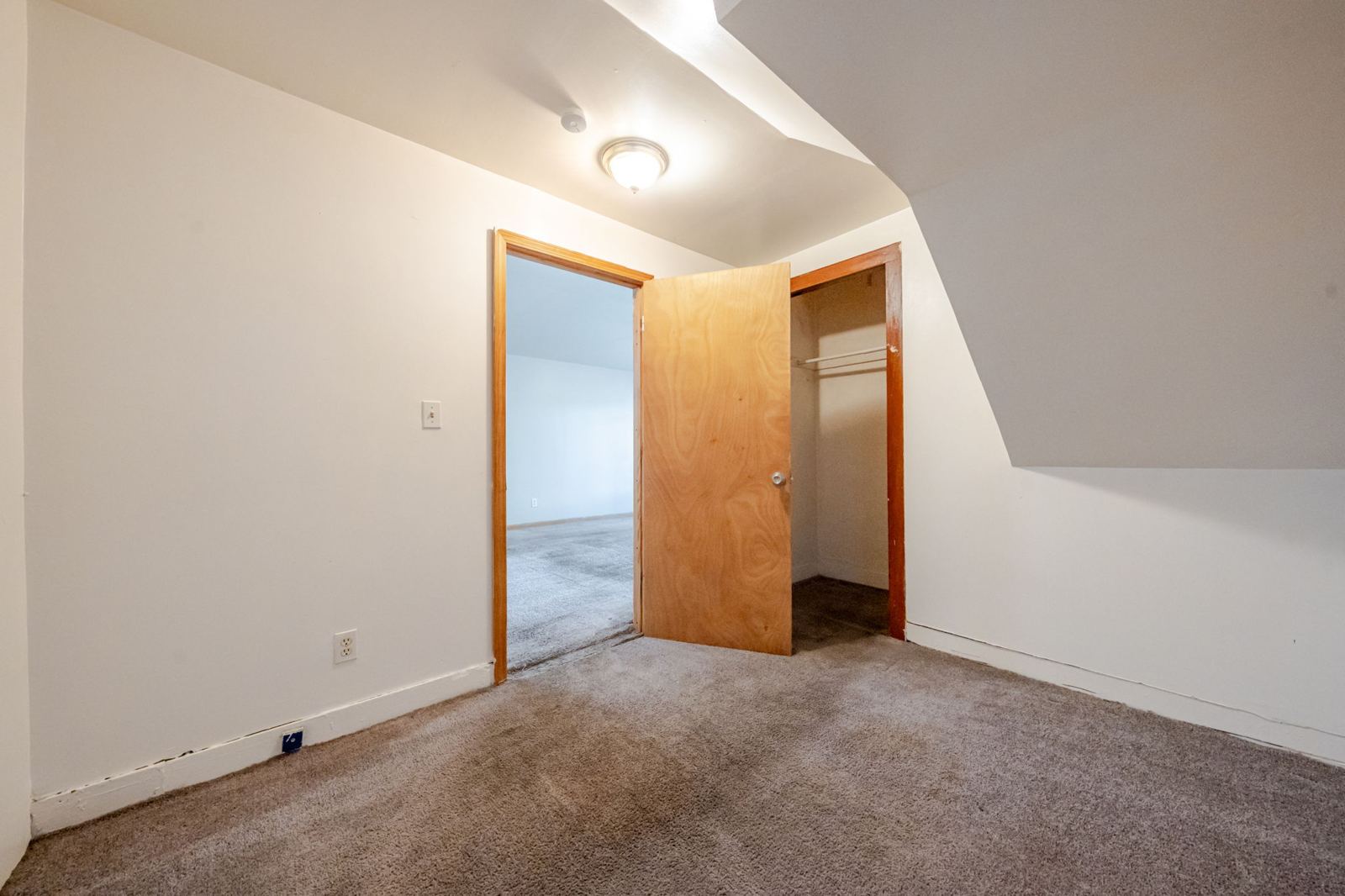 Same bedroom, toward the doorway