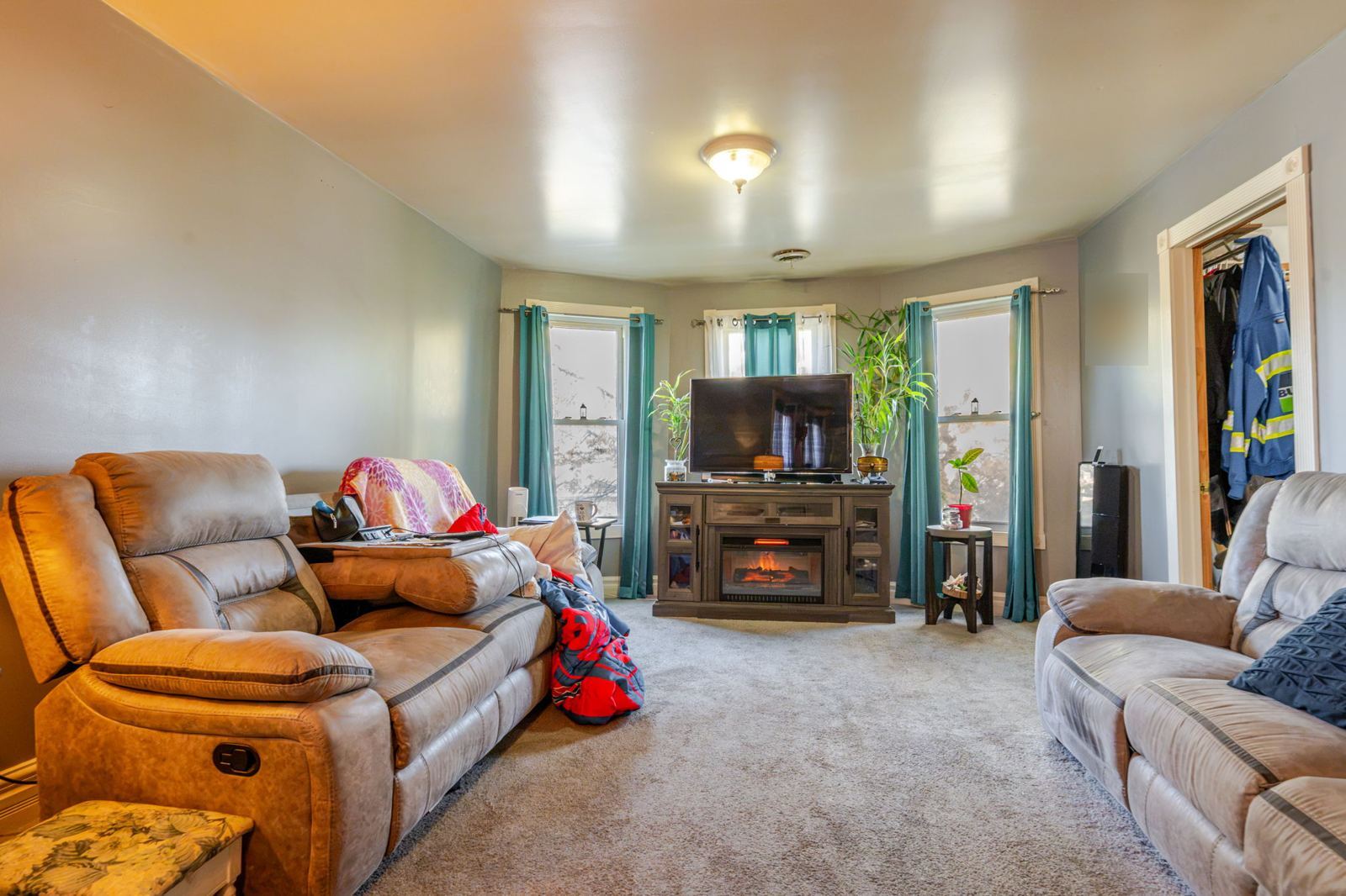 Upper apartment living room