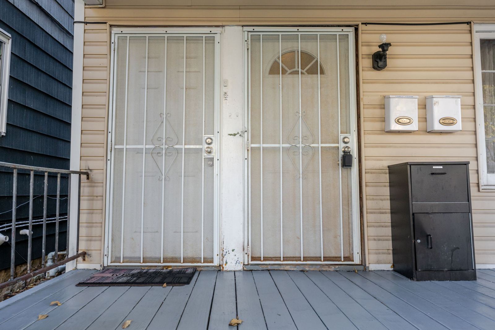 Porch with the two entry doors